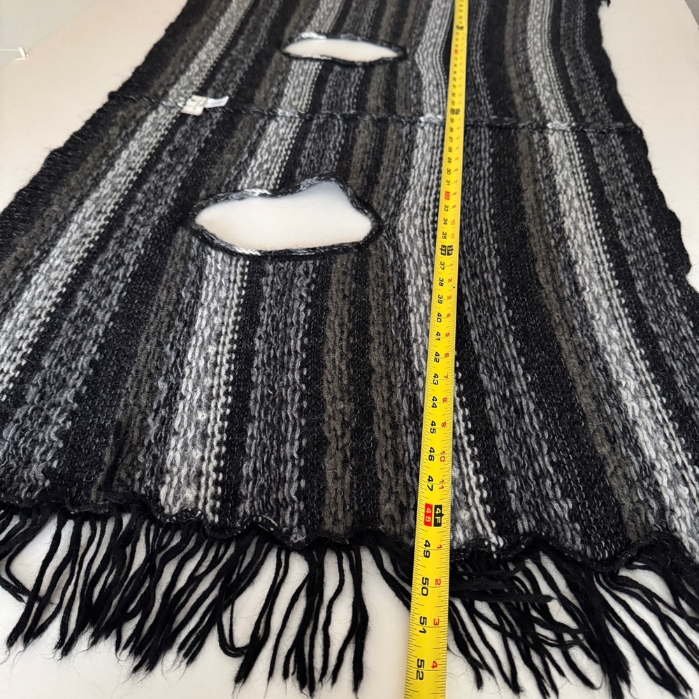Berretti Poncho Sweater Fringe Hem Italian Mohair Wool Open Front One Size Boho - Picture 6 of 8